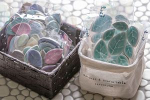 作善堂ショップ店内商品